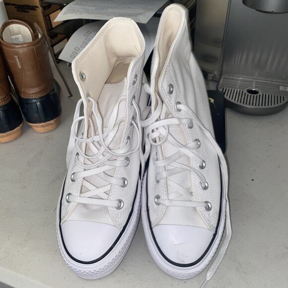 Size 8.5 - Converse Chuck Taylor All Star Platform High White 560846F - Picture 3 of 5